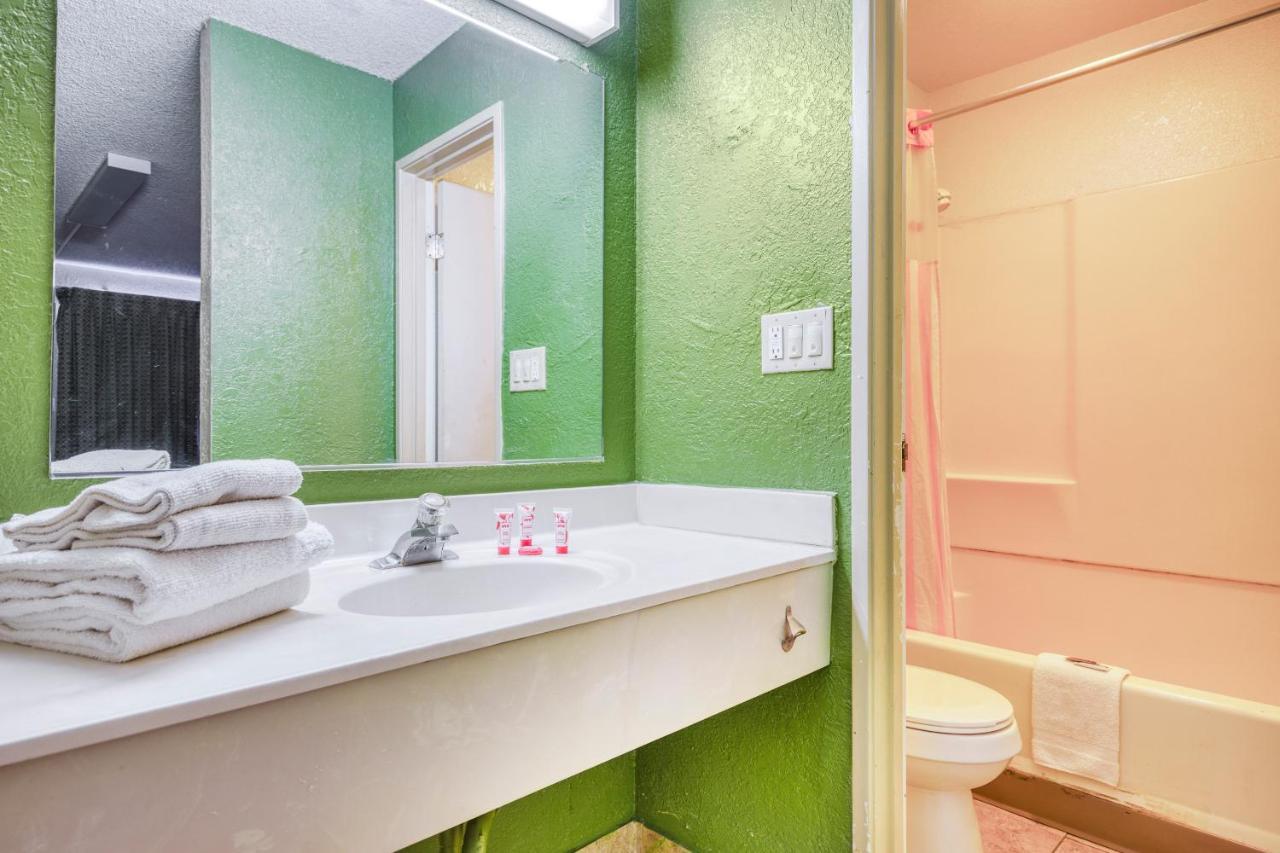 Oyo Hotel Tucson Downtown Ngoại thất bức ảnh